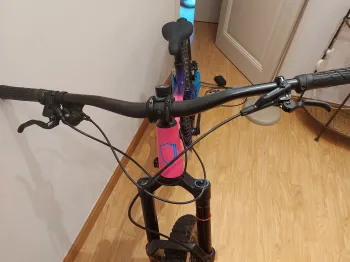 Used Norco Shore 2 2022 Mountainbike, Violett, 27.5 — image 3 of 5